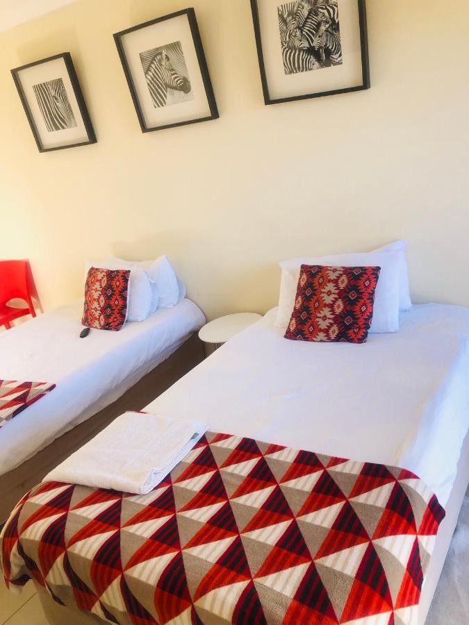 Mo-Nize Villa Guesthouse Очиваронго Екстериор снимка