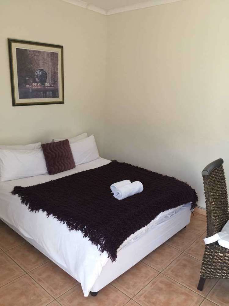 Mo-Nize Villa Guesthouse Очиваронго Екстериор снимка